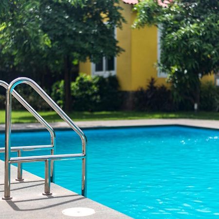 Saffronstays Casa Manga, Karjat - Pet-Friendly Pool Villa Near Nd'S Film World And Saltt Zewnętrze zdjęcie
